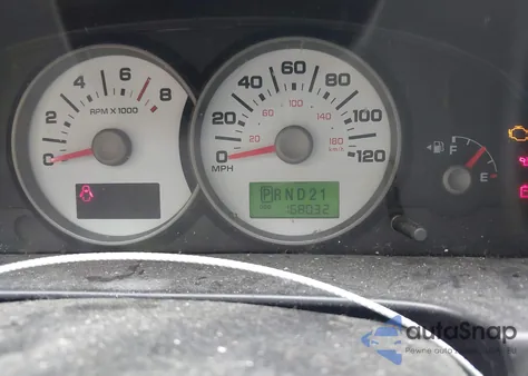 2005 Ford Escape Xls z USA, uszkodzony, nr VIN 1FMYU02Z95KA74463